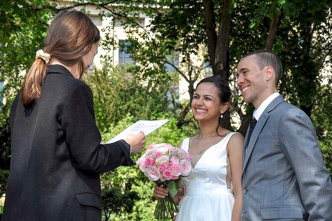 Paris Renew Your Wedding Vows Experience with Professional Photographer - What the Reviews Say