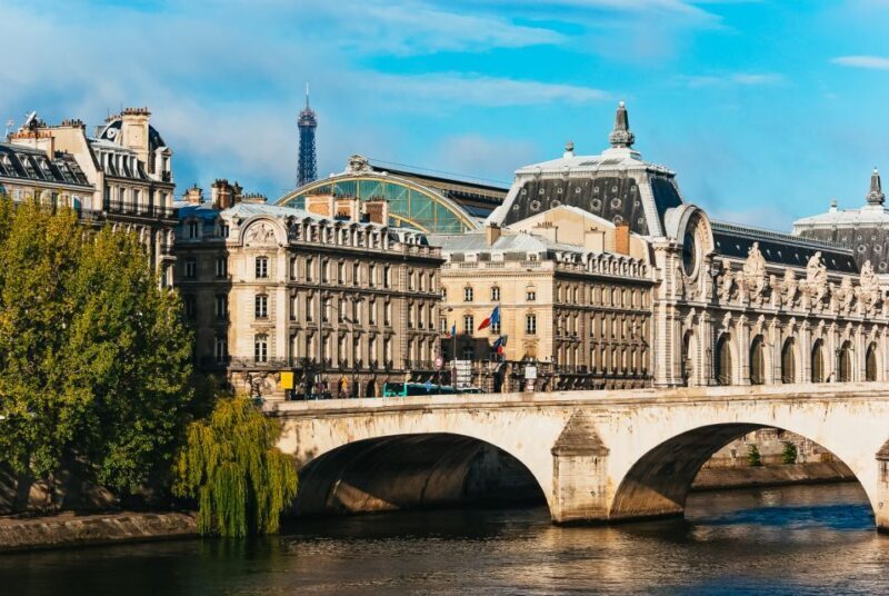 Paris: Romantic Cruise with 3-course Dinner on Seine River - Practical Details