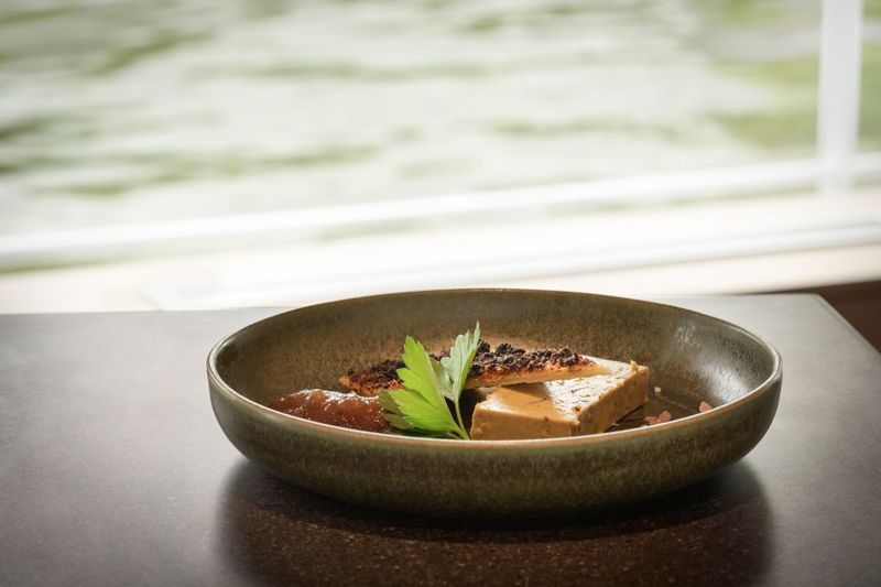 Paris: Romantic Cruise with 3-course Dinner on Seine River - The people make a difference: crew, servers, and onboard help