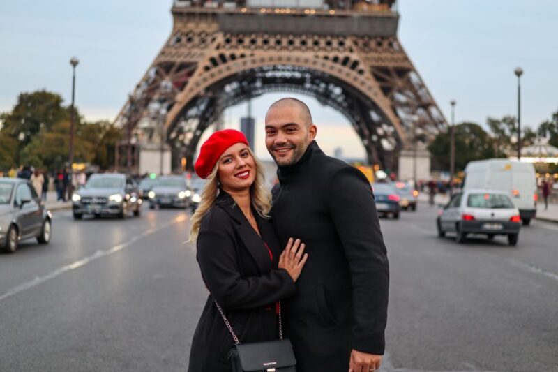 Paris: Romantic Photoshoot for Couples - Authentic Insights from Couples