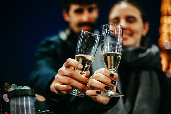 Paris Romantic & Private Tour By Night on a Sidecar Ural - FAQ