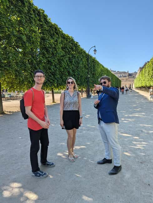 Paris : Scandals Guided Walking Tour - The Sum Up