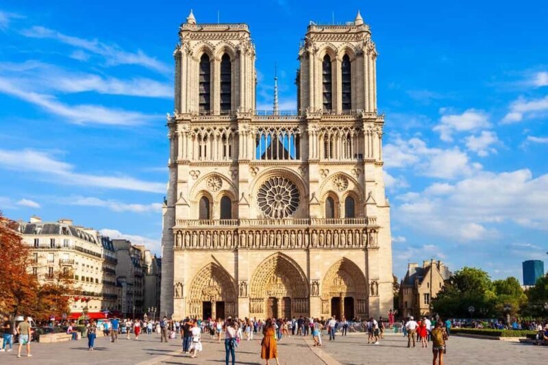 Paris: Secrets of Île de la Cité & Louvre Masterpieces - Why This Tour Stands Out