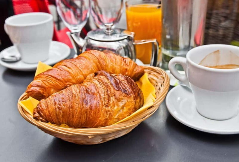 Paris: Seine Cruise & French Breakfast by the Eiffel Tower - The Experience: What to Expect on This Parisian Tour