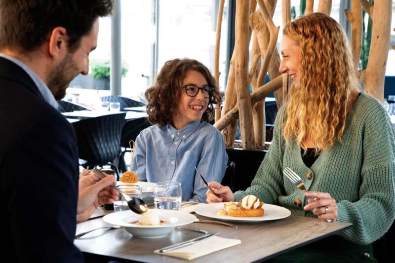 Paris: Seine River Cruise and 3-course Bistro Lunch - Setting the Scene: What to Expect