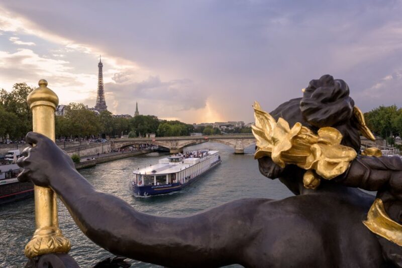 Paris: Seine River Cruise & Brunch - Key Points