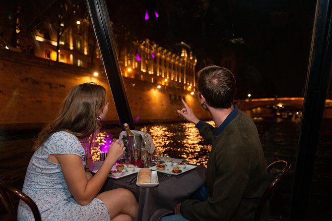 Paris Seine River Dinner Cruise with Champagne and Window Seating - FAQ