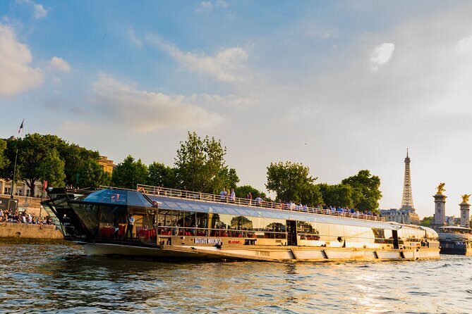 Paris Seine River Dinner Cruise with Live Music by Bateaux Mouches - The Downsides and Considerations