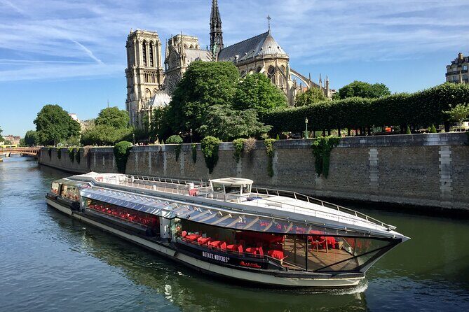 Paris Seine River Lunch Cruise by Bateaux Mouches - What to Expect from the Itinerary