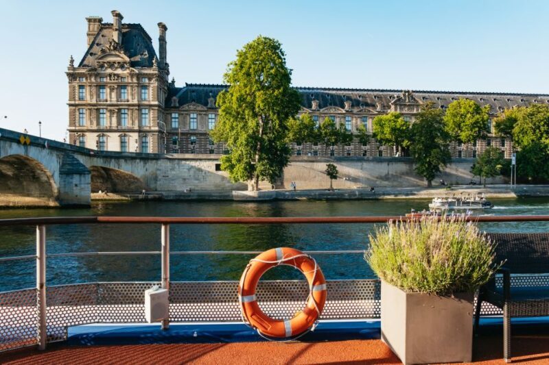 Paris: Seine River Panoramic Views Dinner Cruise - FAQs