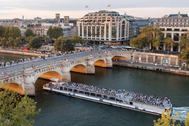 Paris: Seine River Sightseeing Cruise by Bateaux Mouches - FAQ
