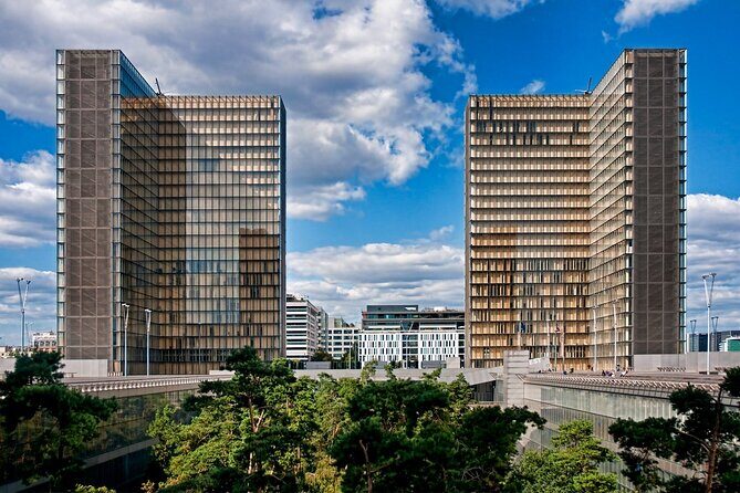 Paris Self-Guided Audio Tour - The Real Deal with the Paris Self-Guided Audio Tour