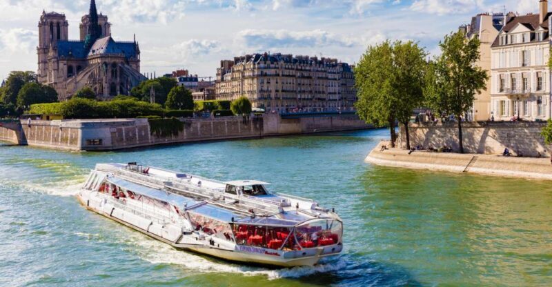 Paris: Sightseeing Cruise on the Seine with 3-Course Lunch - Dining Experience: Whats on the Menu