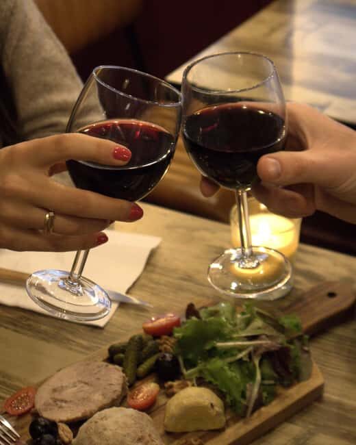 Paris: Tasting French wines - What the Experience Looks Like