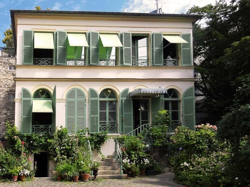 Paris: The Great Crosswalk! Chronological view of Paris! - Practical Tips for Your Tour Day