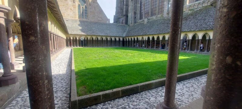 Paris to Mont Saint-Michel Day Trip in luxury van Live Guide - What’s Included and Optional Add-Ons