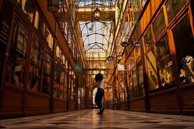 Paris Tour in Small Group by an Expert Driver & CDG Transfers - What to Expect from the Paris Small-Group Tour