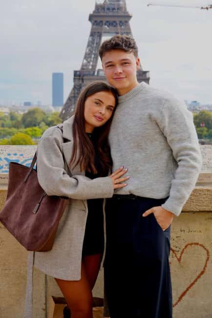 Paris: Vintage Couple Photoshoot at Hidden Paris Spots - Location Breakdown: Trocadéro and Beyond