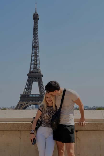 Paris: Vintage Couple Photoshoot at Hidden Paris Spots - The Practical Side