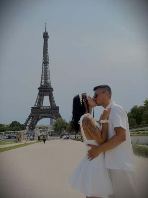 Paris: Vintage Couple Photoshoot at Hidden Paris Spots - FAQ