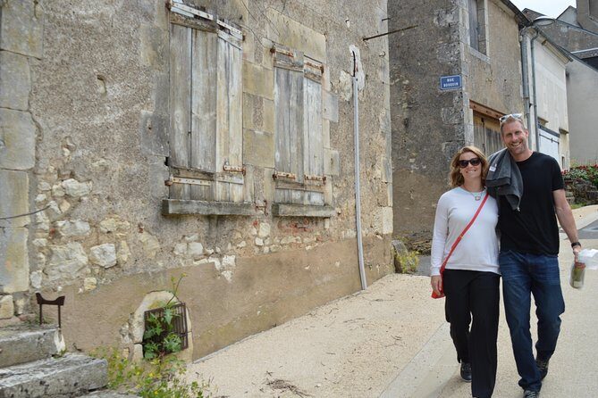 Paris Wine Day Tours exclusive wine tour in the Sancerre area - Moving on to Pouilly-sur-Loire