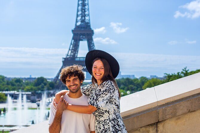 Paris: Your Own Private Photoshoot at the Eiffel Tower - What Do the Reviews Say?