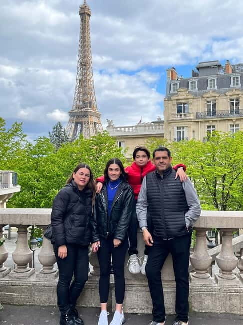 Paris:Private Full-Day Tour with Local Guide English/Español - Cost & Value: What Are You Getting?