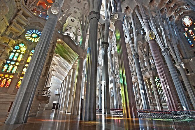 Park Guell and Sagrada Familia Private Tour with Hotel pick-up - Logistics and Booking Details