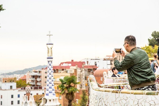 Park Güell: Guided Tour with Optional Gaudí Experience Entry - A Closer Look at the Tour Experience