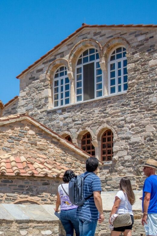 Paros & Antiparos Islands French tour including lunch - The Value of Guided Tours in Greece