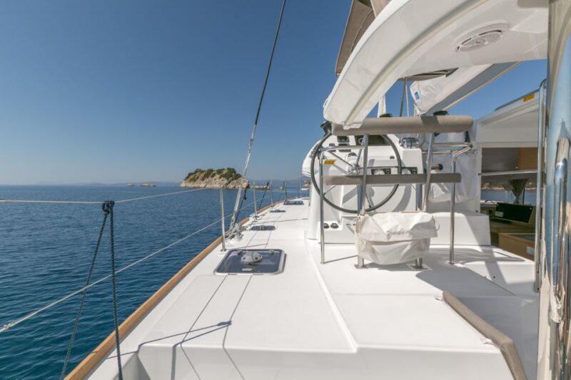 Paros: Private Catamaran Cruise with Lunch, Drinks & SUP - Exploring the Coastal Wonders of Paros