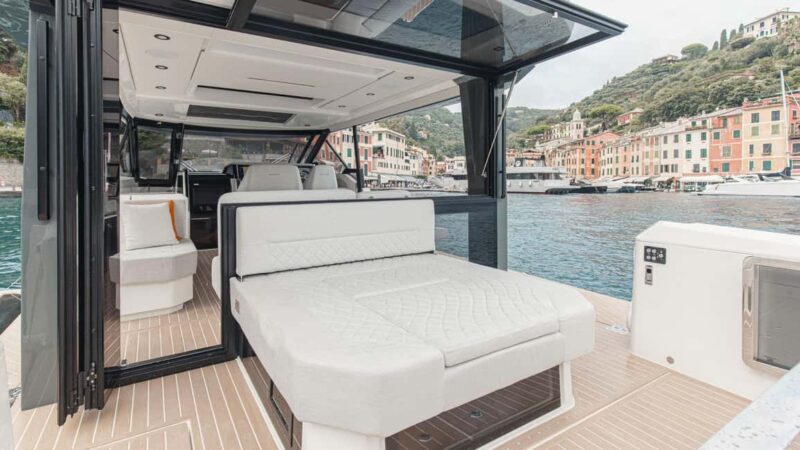 Paros: Private Luxury Boat Day Trip with Snacks and Drinks - An In-Depth Look at the Paros Luxury Boat Trip