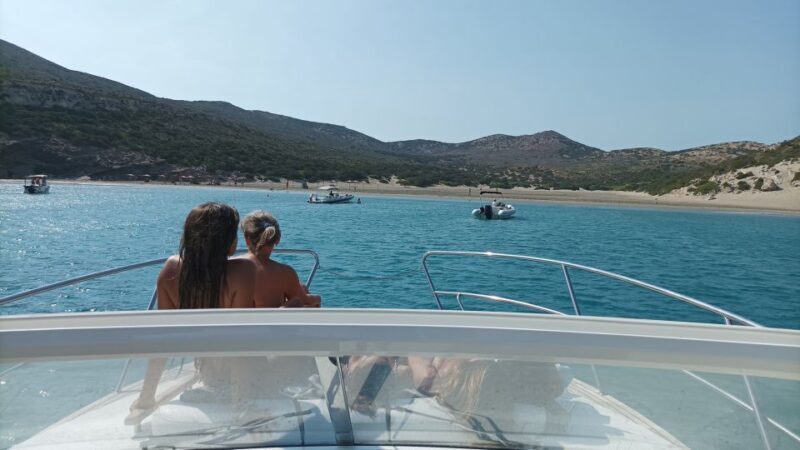 Paros: Private Luxury Boat Day Trip with Snacks and Drinks - Practical Details and Tips