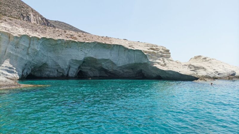 Paros: Private Luxury Boat Day Trip with Snacks and Drinks - Final Thoughts: Is This Tour Right for You?