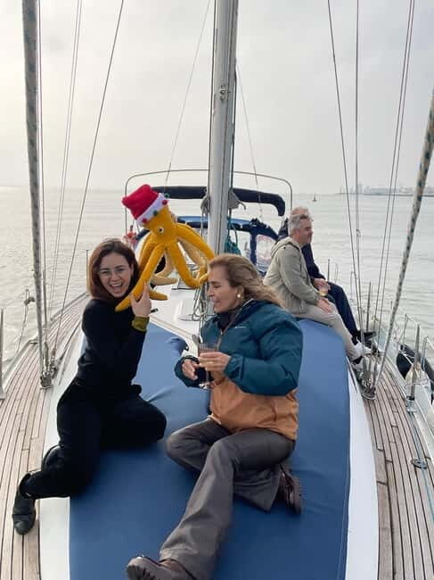 Parque das Nações: Yoga and meditation at sunrise aboard a sailboat! - Cost and Value Analysis