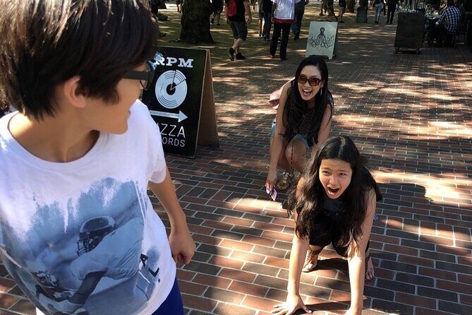 Participate in a Fun Scavenger Hunt in Davie by Wacky Walks - How Does the Experience Unfold?