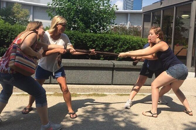 Participate in a Fun Scavenger Hunt in Los Angeles by Wacky Walks - FAQ