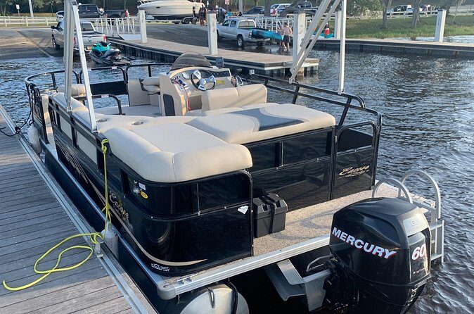 Party Barge Pontoon Boat Rental to 8 Persons with Fuel in Orlando - The Sum Up