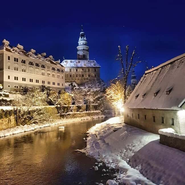 Passau: to Prague via Cesky Krumlov with walking Guided Tour - What Travelers Say