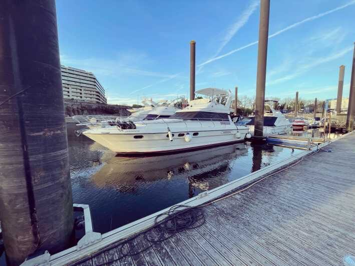 Passeio de barco rio douro inesquecível - Passeio de barco rio Douro inesquecível: A relaxing cruise with unforgettable views