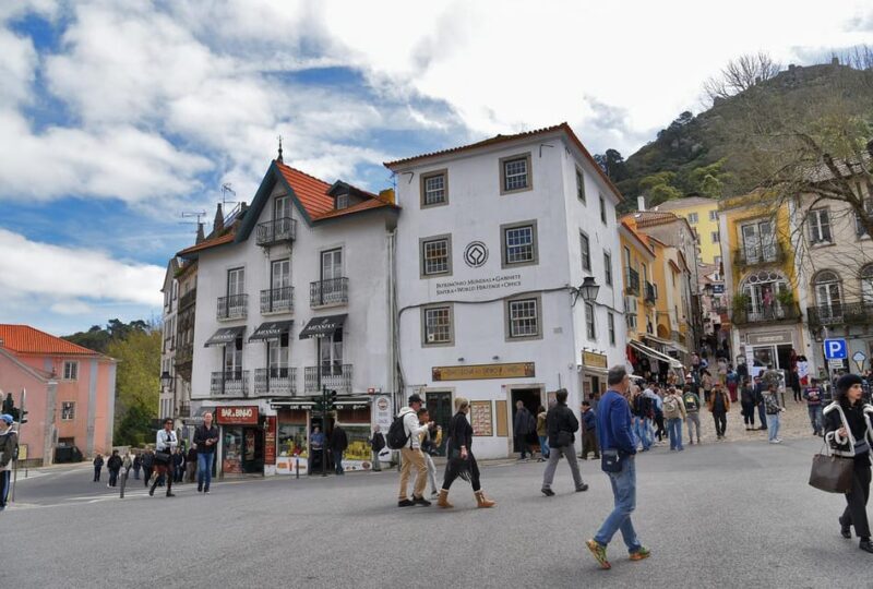 Passeio em Grupo Para Sintra e Cascais Saindo de Lisboa - The Practical Side: What’s Included and What’s Not