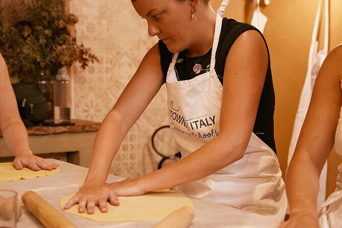 Pasta and Gelato Cooking Class in the heart of Florence - The Real Deal: Pros & Cons