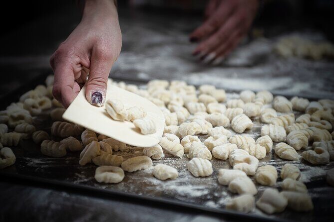 Pasta and Tiramisù class with a panoramic view of Sorrento - FAQs