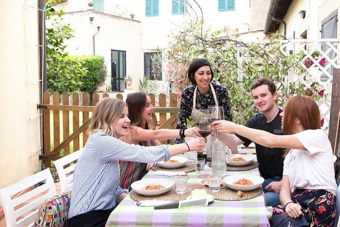 Pasta and Tiramisu Cooking Class with optional Local Market Tour - Group Size, Scheduling, and Timing Tips