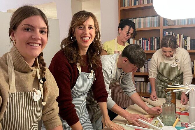 Pasta and Tiramisu join our cooking class - Key Points