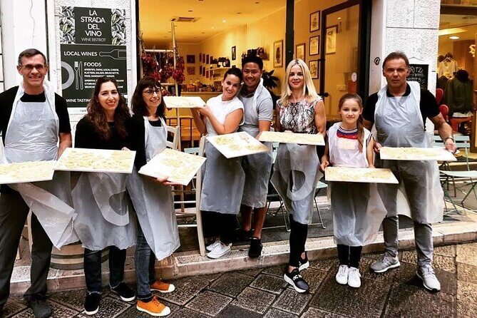 Pasta Class and wine tasting in Lecce - FAQs