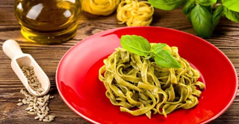 Pasta Cooking Class with Pesto Sauce Making in Rome Center - Key Points