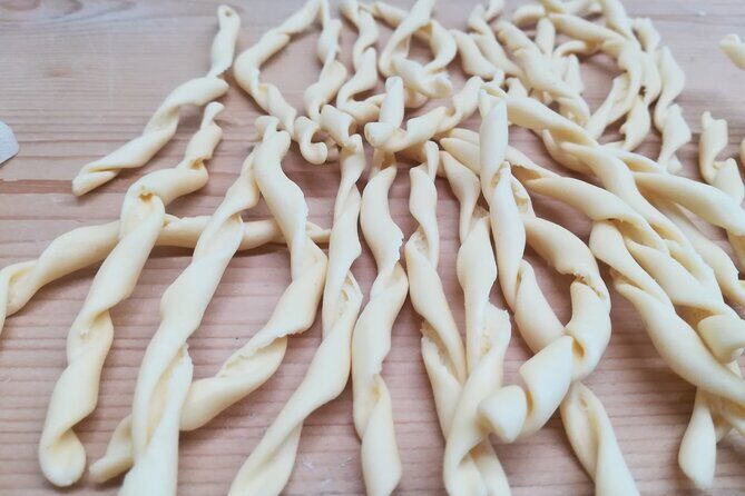 Pasta Cooking Lesson and Lunch on Garda Lake - The Organic Garden and Local Ingredients