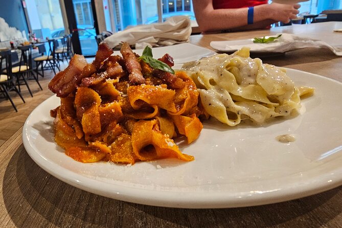 Pasta Fettuccine, Ravioli and Tiramisu MasterClass - Drinks and Meal Flow: Prosecco, Wine, Pasta, Then Dessert