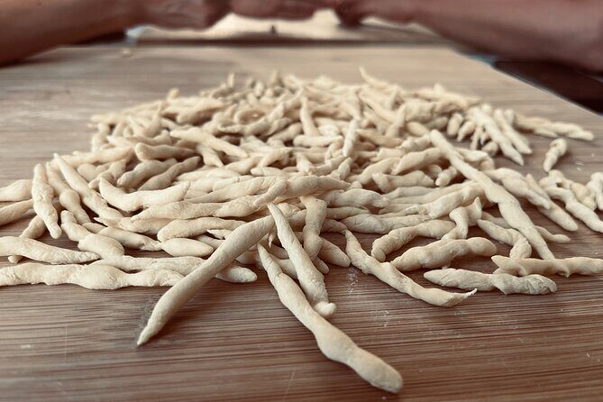 Pasta, Pesto and Tiramisu class Riomaggiore, Cinque Terre - What to Expect During the Class